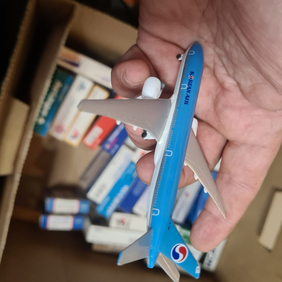 Schabak 1:600 Boeing 777-200 Korean Air diecast plane 928/134 Very good boxed