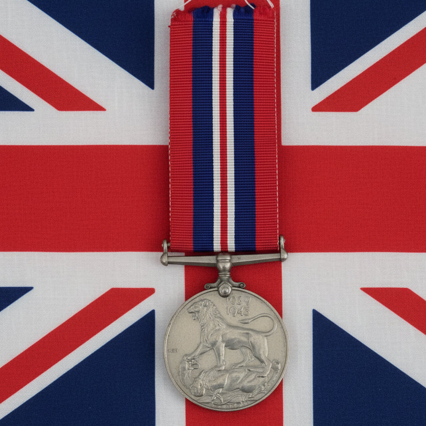 1939-1945 WW2 British war medal "no name" nice item should be worth more!