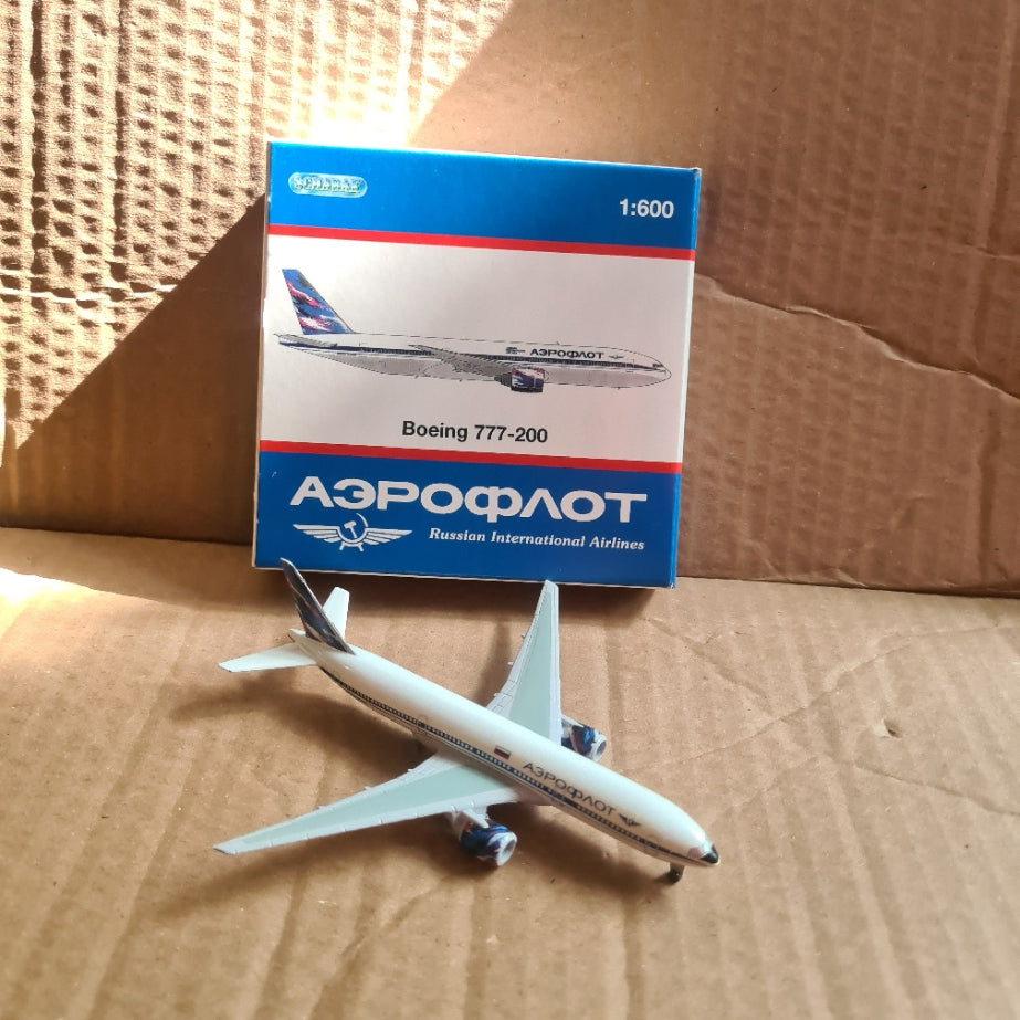 Schabak 1:600 Boeing 777-200 Soviet Airlines diecast plane 928/139 VGC  boxed