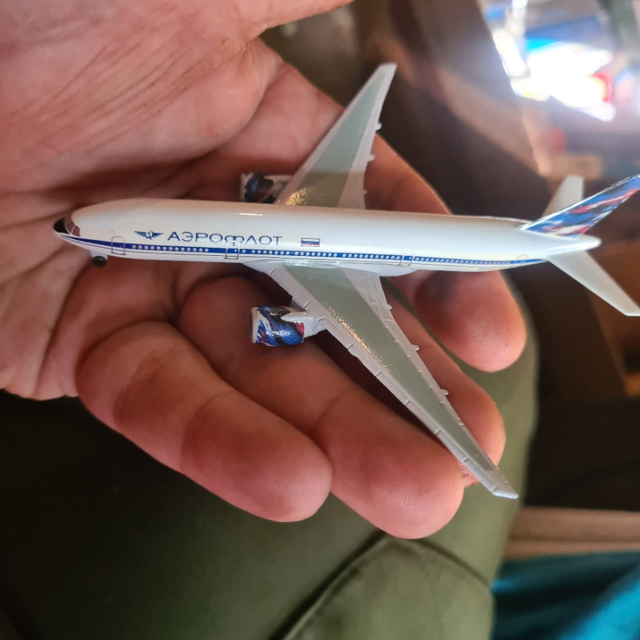Schabak 1:600 Boeing 777-200 Soviet Airlines diecast plane 928/139 VGC  boxed