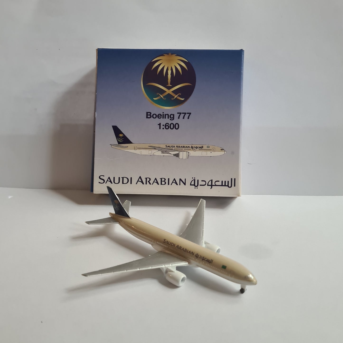 Schabak 1:600 Boeing 777 Saudi Arabian diecast plane 928/31 VGC boxed