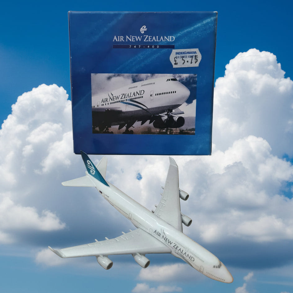 Schabak 1:600 Boeing 747-400 Air New Zealand diecast plane 921/79 VGC boxed