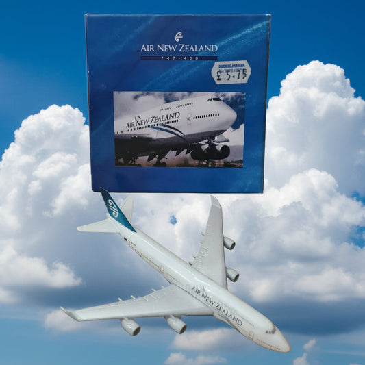 Schabak 1:600 Boeing 747-400 Air New Zealand diecast plane 921/79 VGC boxed