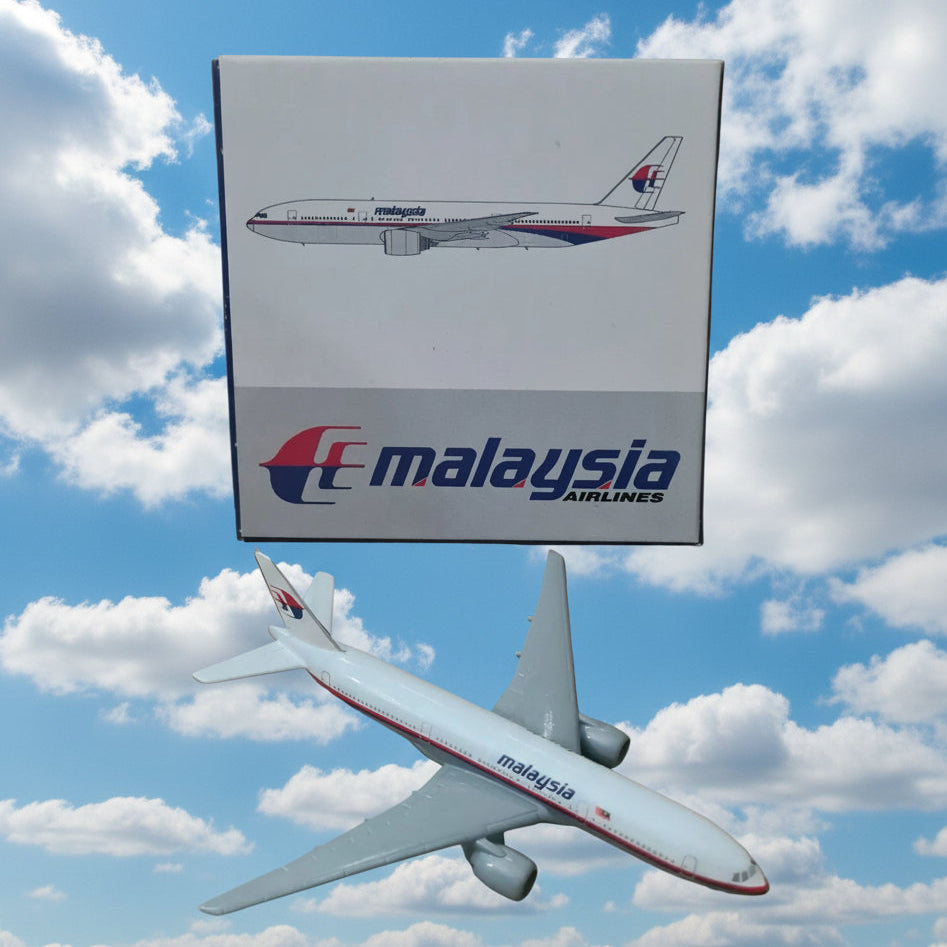 Schabak 1:600 Boeing 777 Malaysia Airlines diecast plane 928/65 good+ boxed