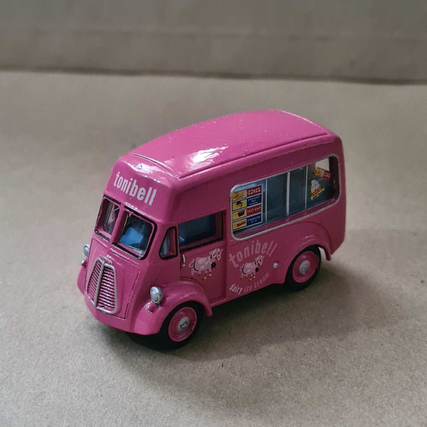 Oxford Diecast Morris J Ice Cream Tonibell - 1:76 Scale Product Code: 76MJ007 loose vgc