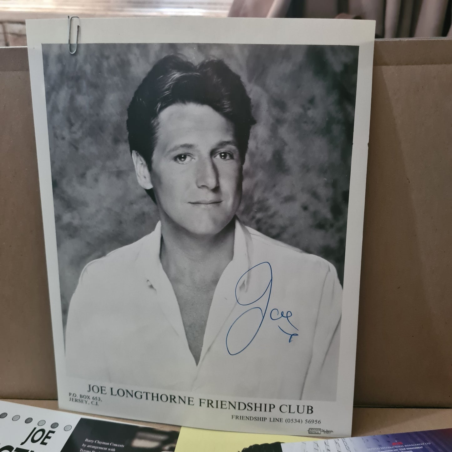 Joe Longthorne autographed signed picture & fliers posters for concerts  