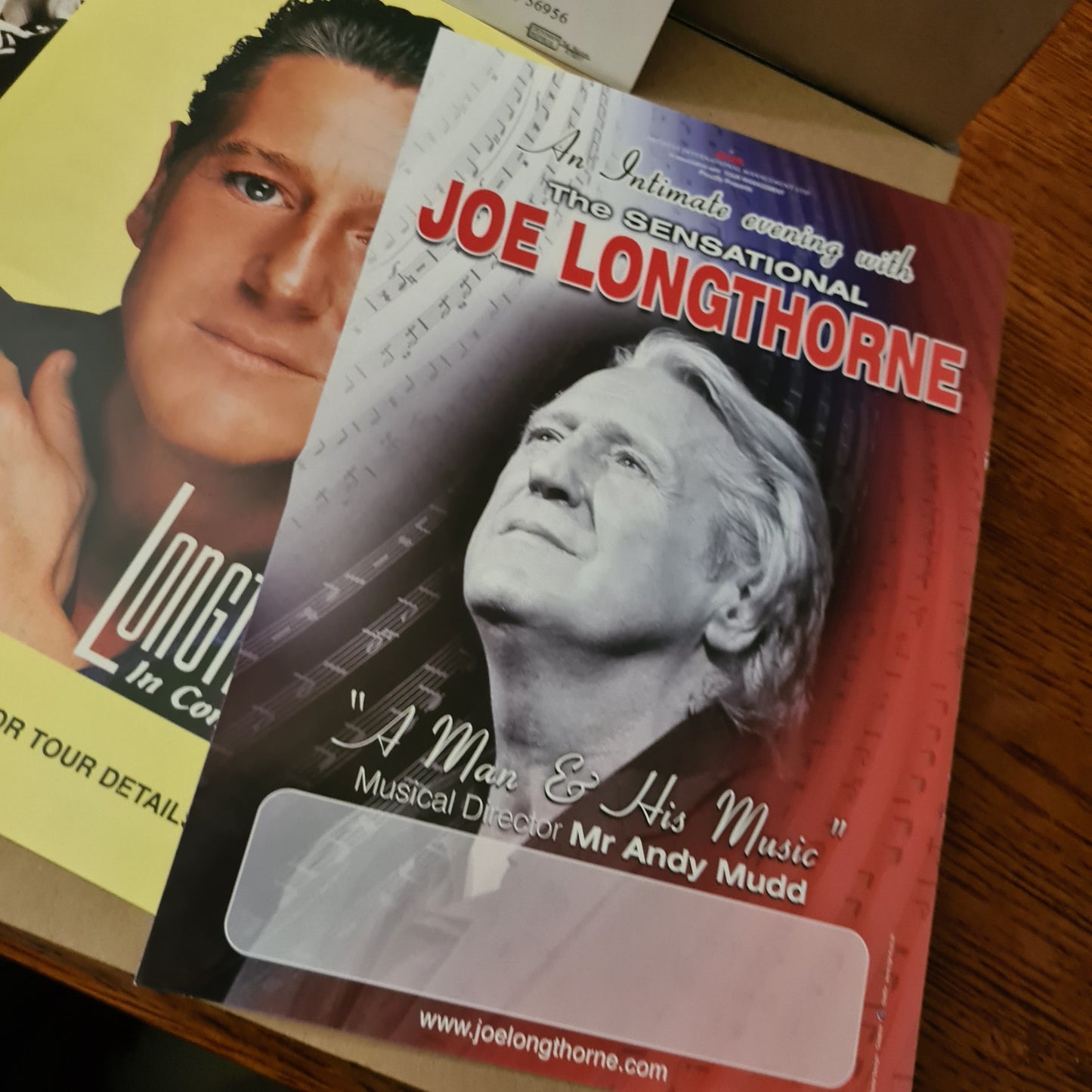 Joe Longthorne autographed signed picture & fliers posters for concerts