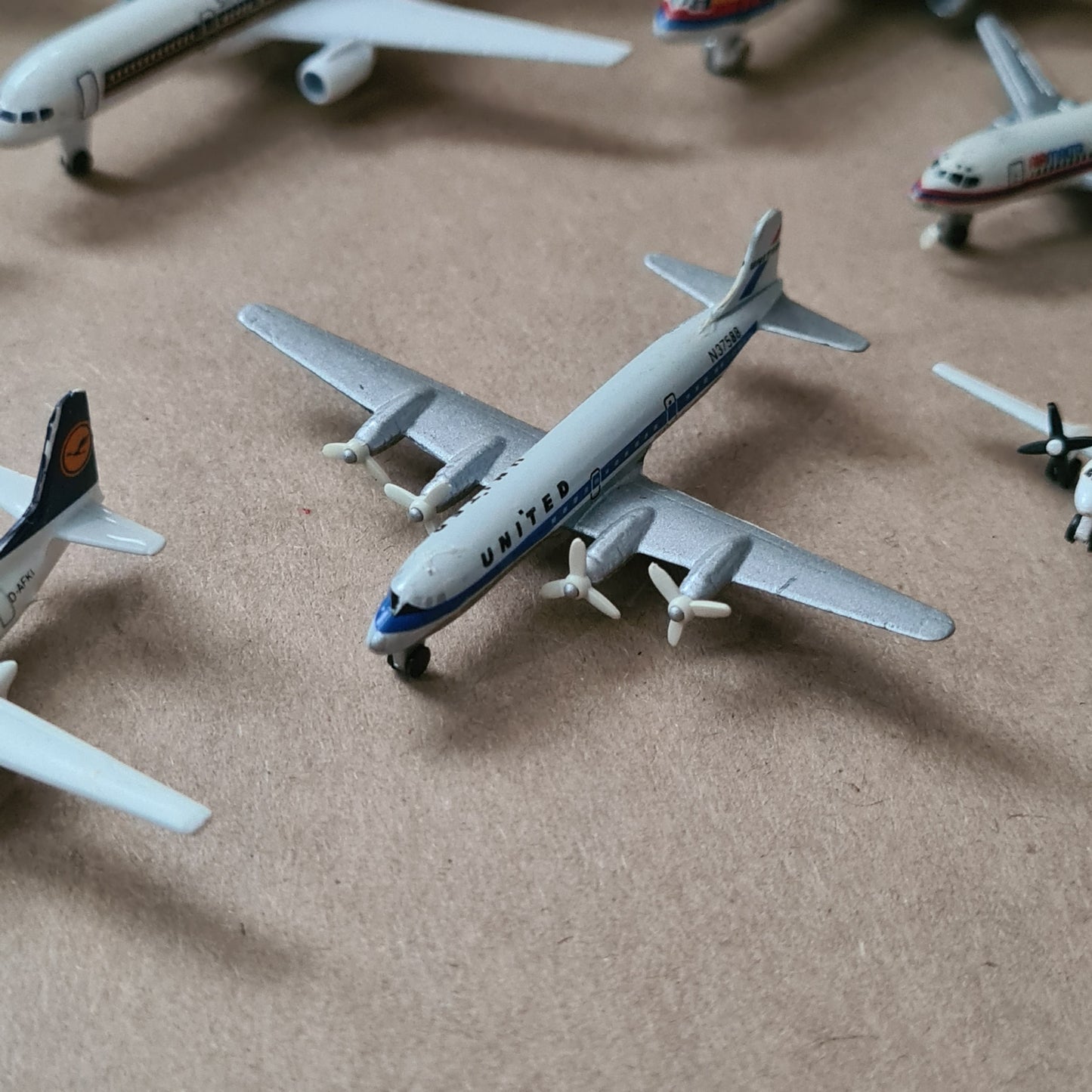 Schabak 1:600 various loose commercial airlines eastern etc mixed ex-display diecast planes bundle lot 19