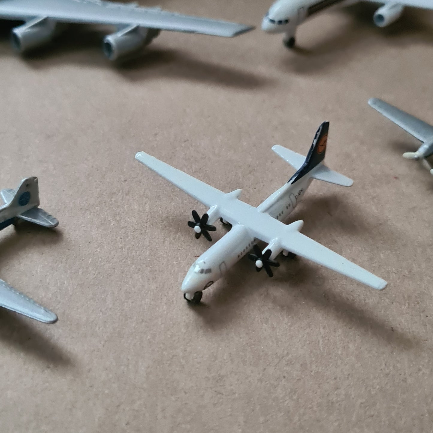 Schabak 1:600 various loose commercial airlines eastern etc mixed ex-display diecast planes bundle lot 19