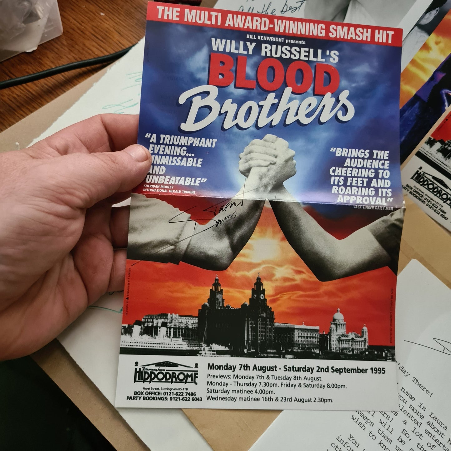 blood brothers musical cast autographs Stefan Dennis Helen Reddy plus more