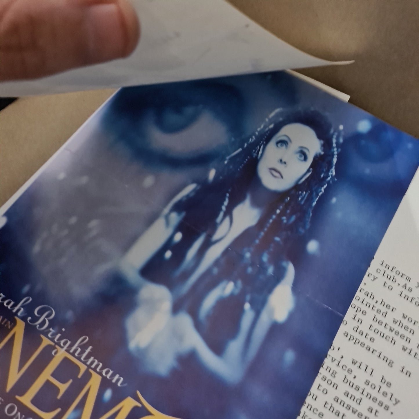 Sarah Brightman Singer signed autograph picture with paperwork fliers etc