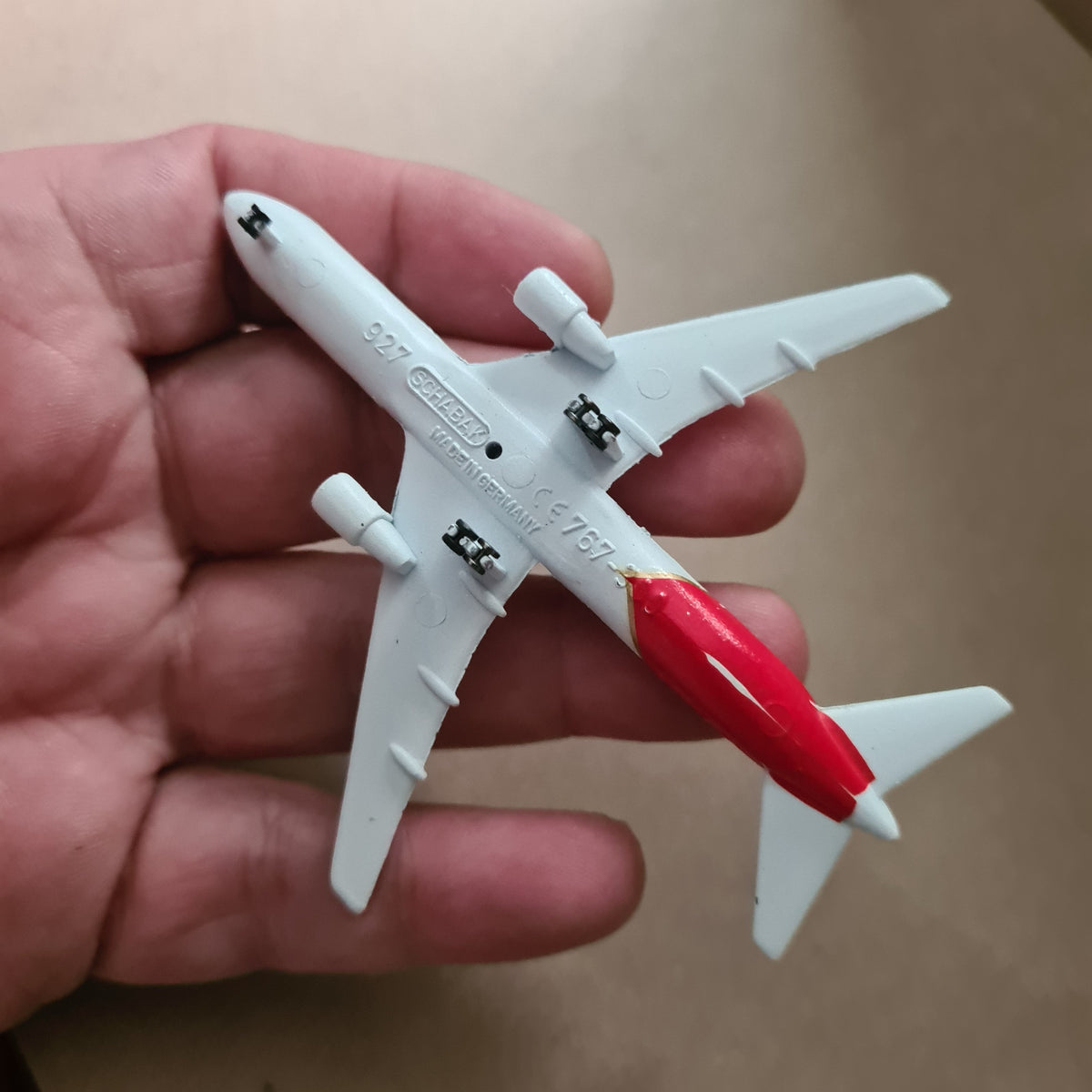 Schabak 1:600 Boeing 767-300 Qantas  diecast plane 927/28 good boxed