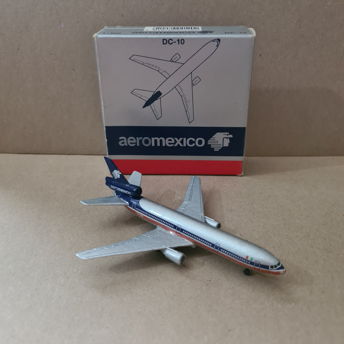 Schabak 1:600 Boeing 767-300 Air Afrique diecast plane 927/216 good boxed