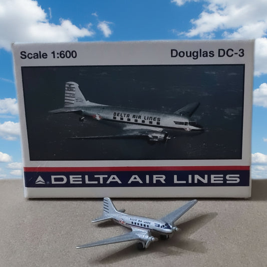Schabak 1:600 Douglas DC-3 Delta Air Lines diecast plane 932/21 VGC boxed
