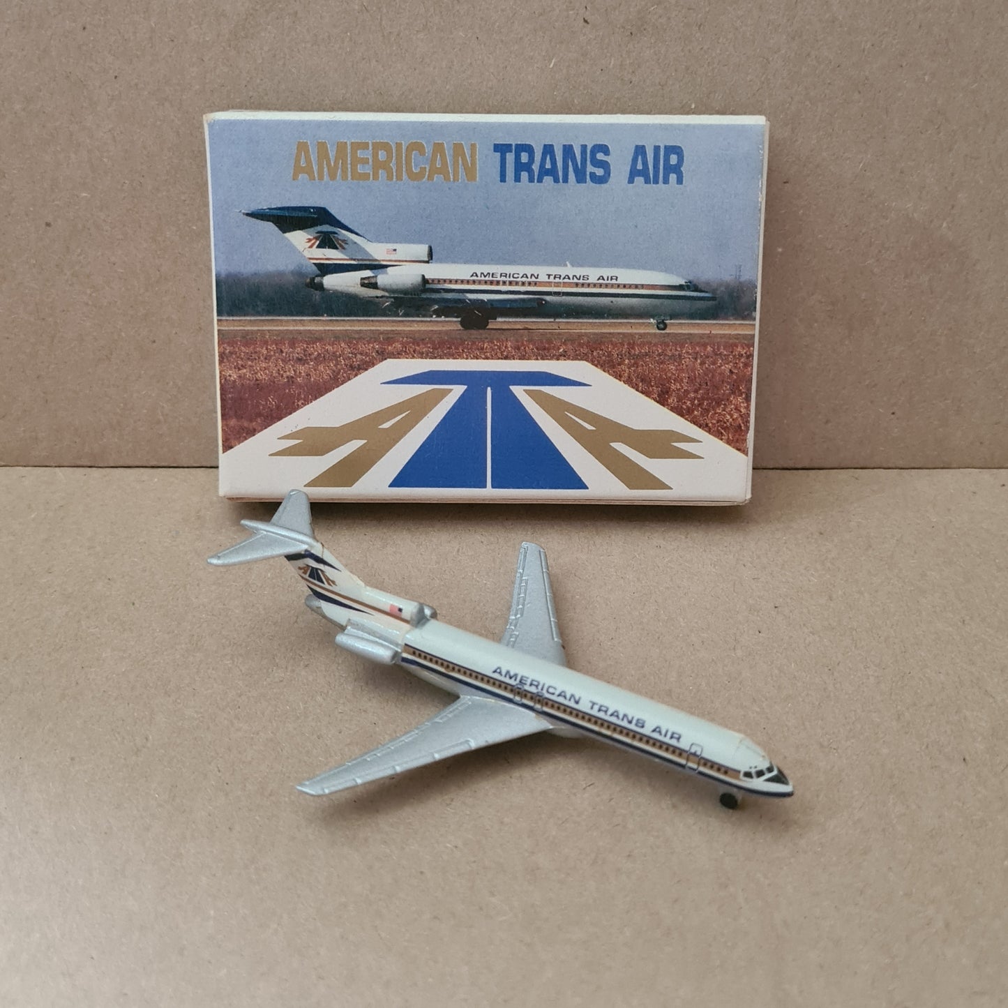 Schabak 1:600 Boeing 727 ATA American Trans Air diecast plane 906/112 Good boxed