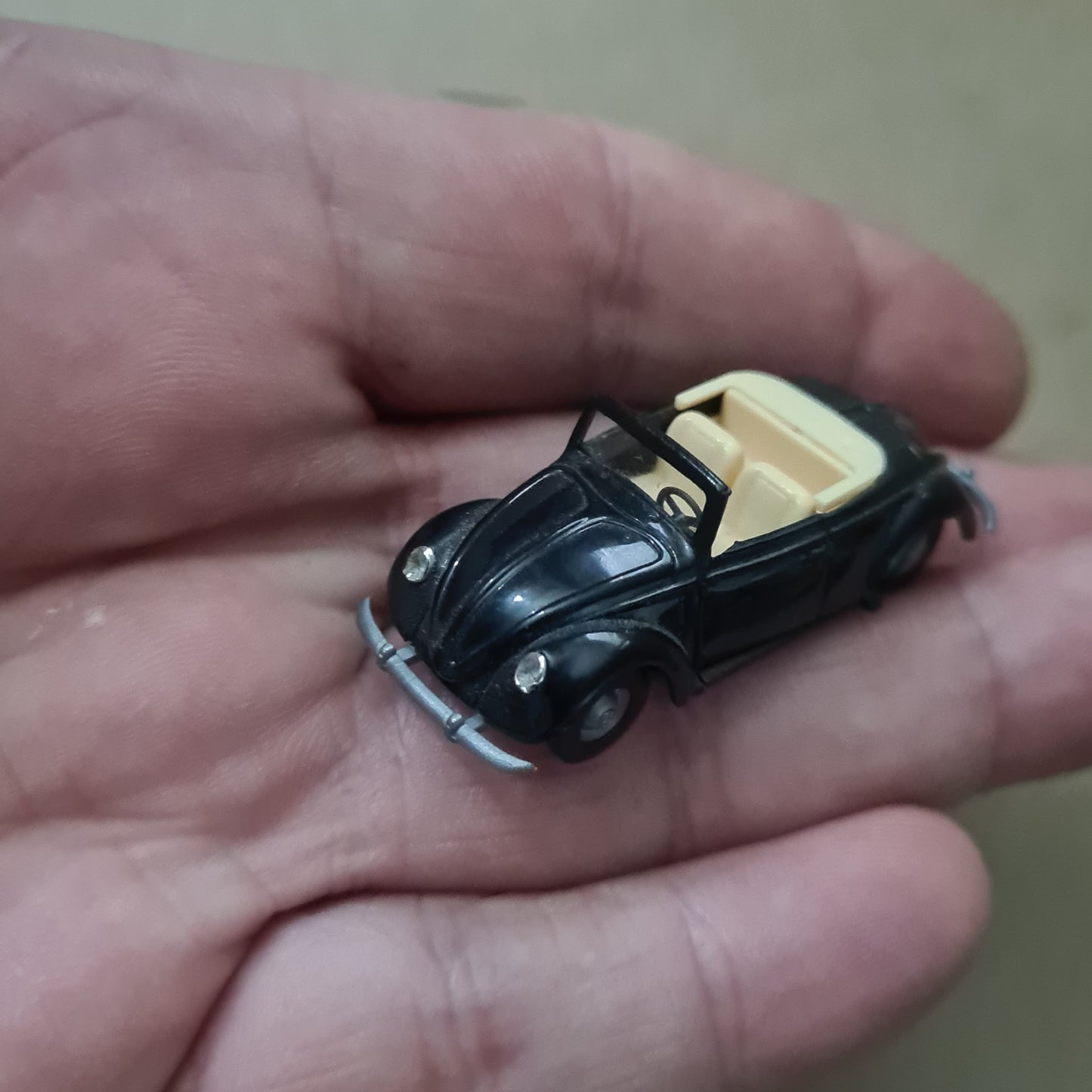 1:87 praline VW Kafer Beetle classic plastic miniature model cars x3 loose vgc
