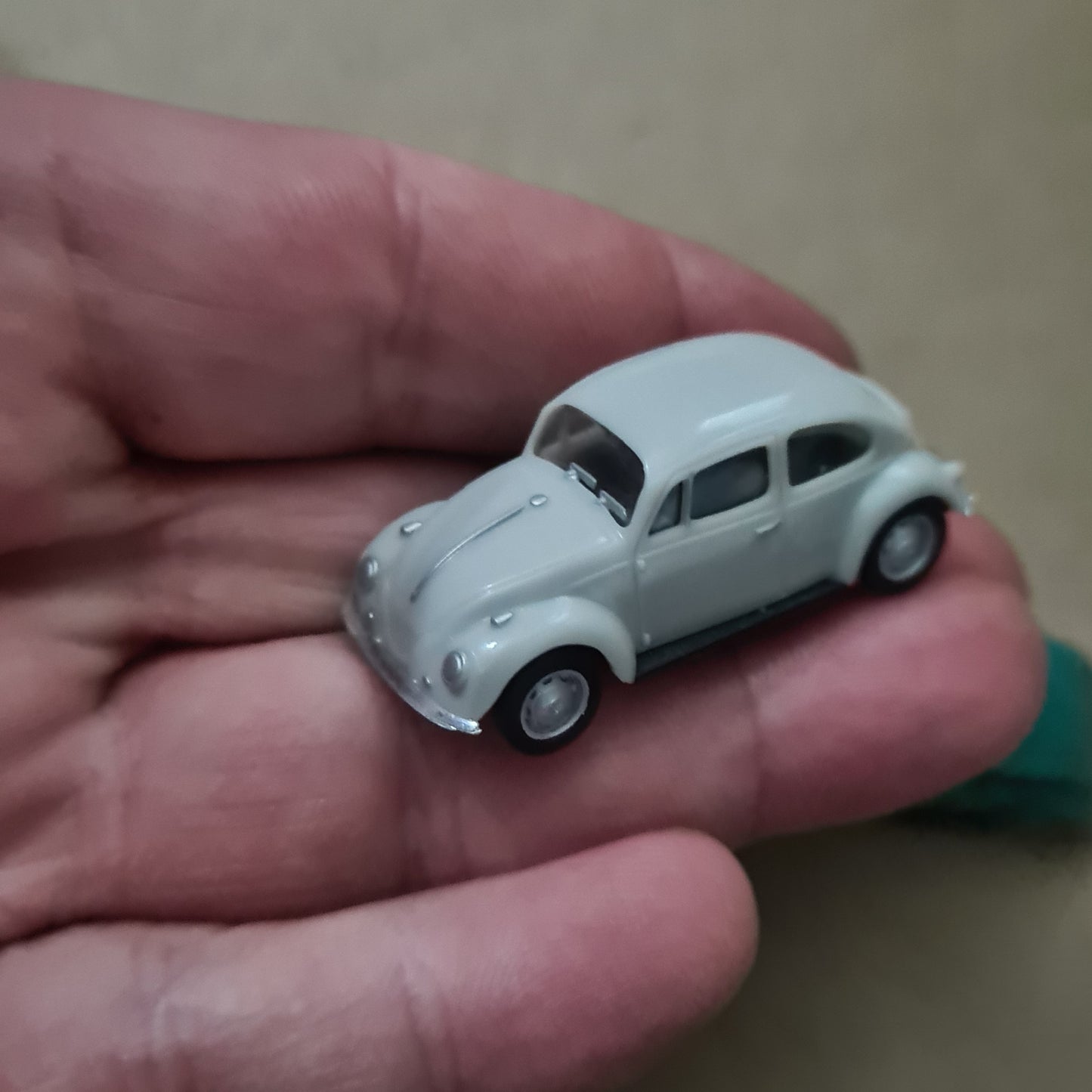 1:87 Herpa VW Kafer Beetle classic plastic miniature model cars x2 loose vgc