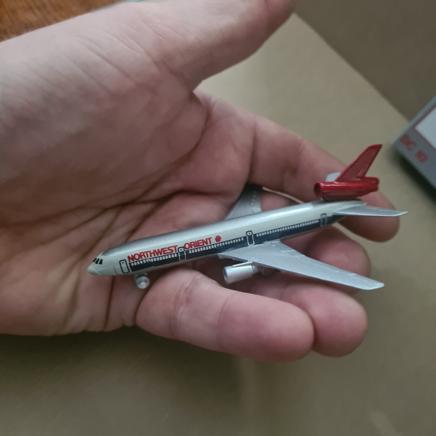 Schabak 1:600 DC-10 Northwest Orient  diecast plane 902/37 VGC boxed