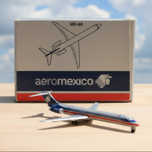 Schabak 1:600 MD-88 Aeromexico diecast plane 904/120 VGC boxed