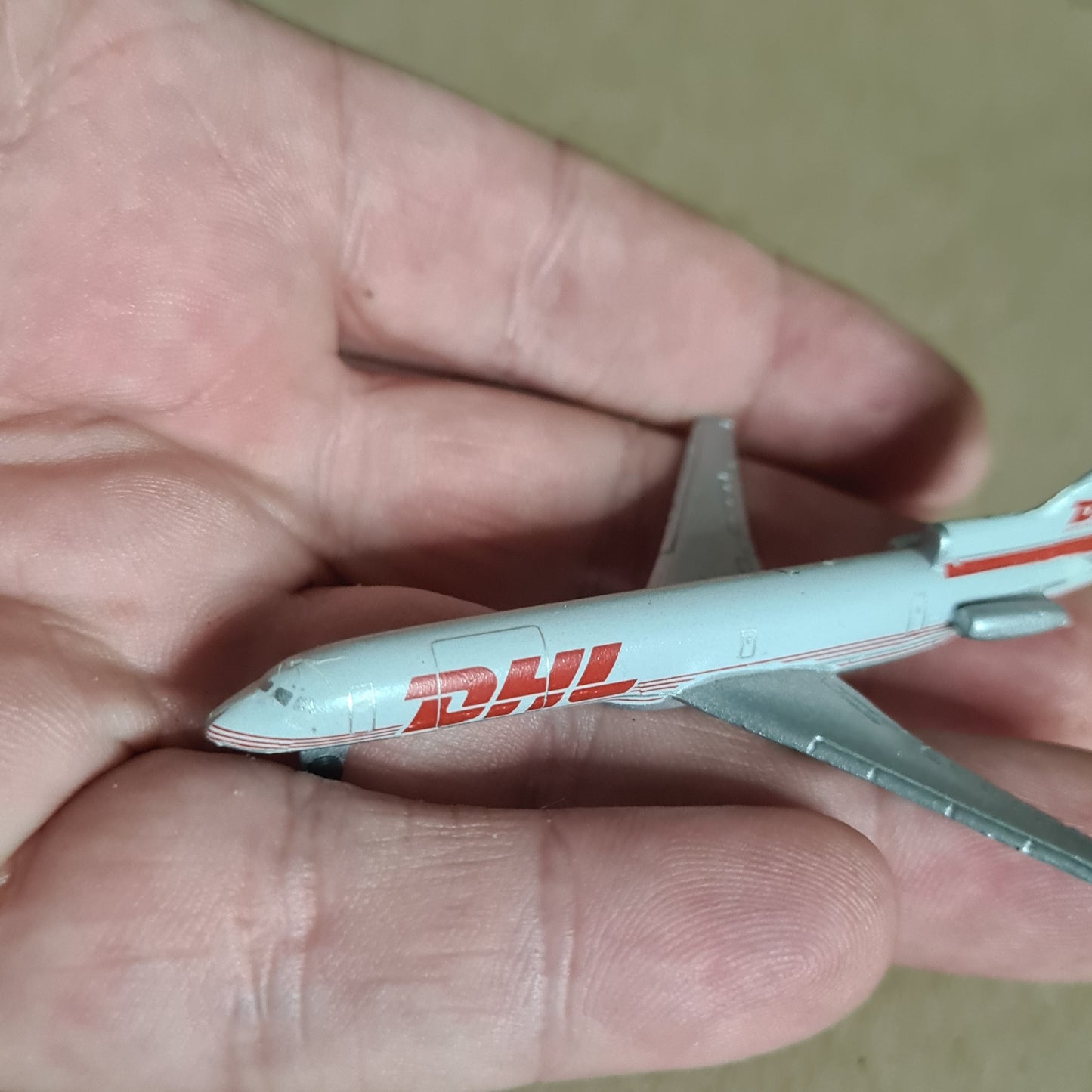 Schabak 1:600 Boeing 727 DHL Worldwide Express diecast plane  906/130 Good boxed