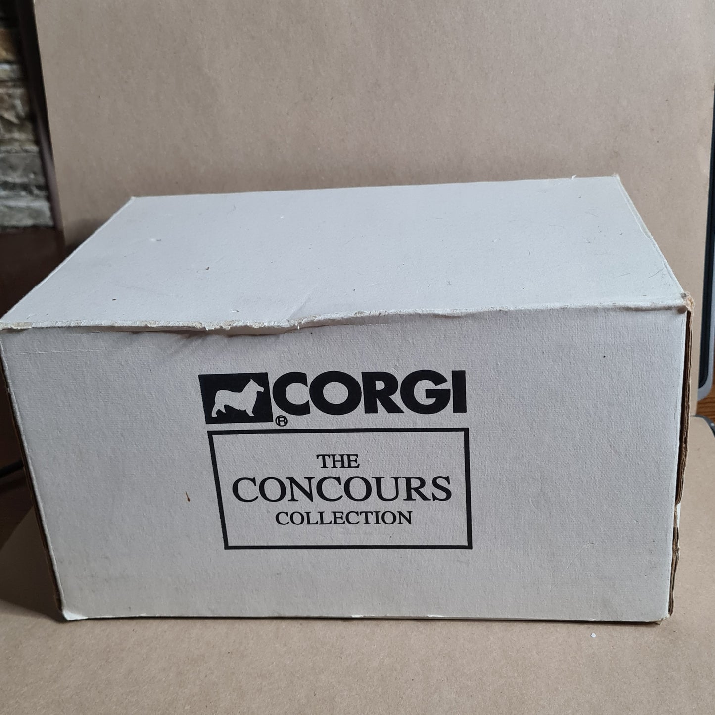 1:18 Corgi Concours collection 99595 Mini Cooper Saloon diecast model boxed