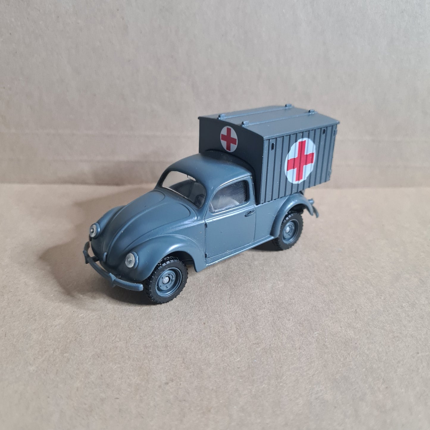 Vitesse 1:43 Volkswagen Kafer Beetle Ambulance loose diecast model Excellent