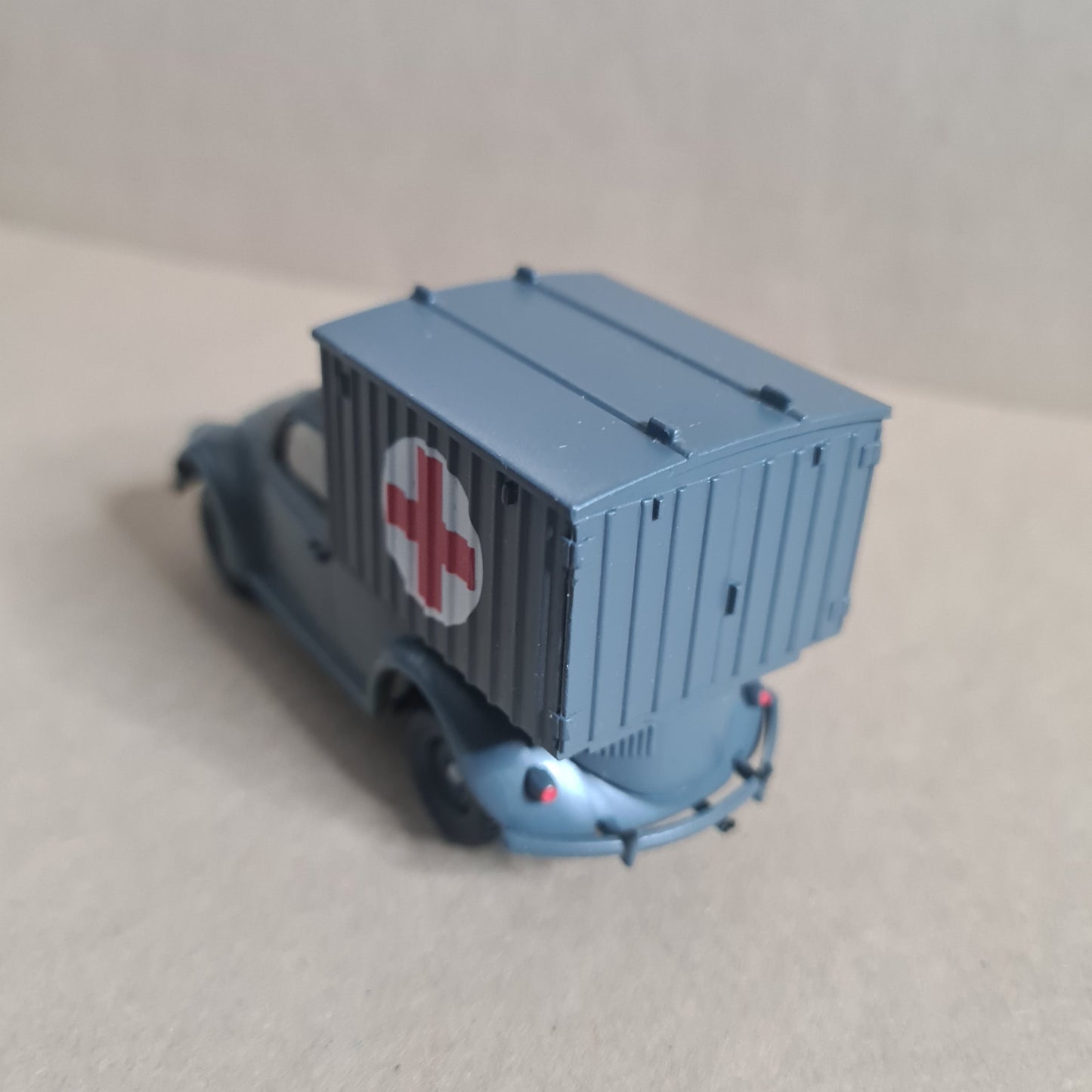 Vitesse 1:43 Volkswagen Kafer Beetle Ambulance loose diecast model Excellent