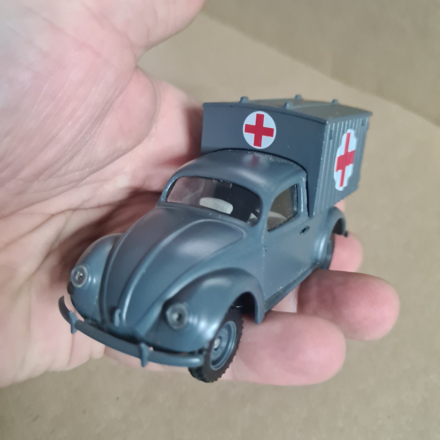 Vitesse 1:43 Volkswagen Kafer Beetle Ambulance loose diecast model Excellent