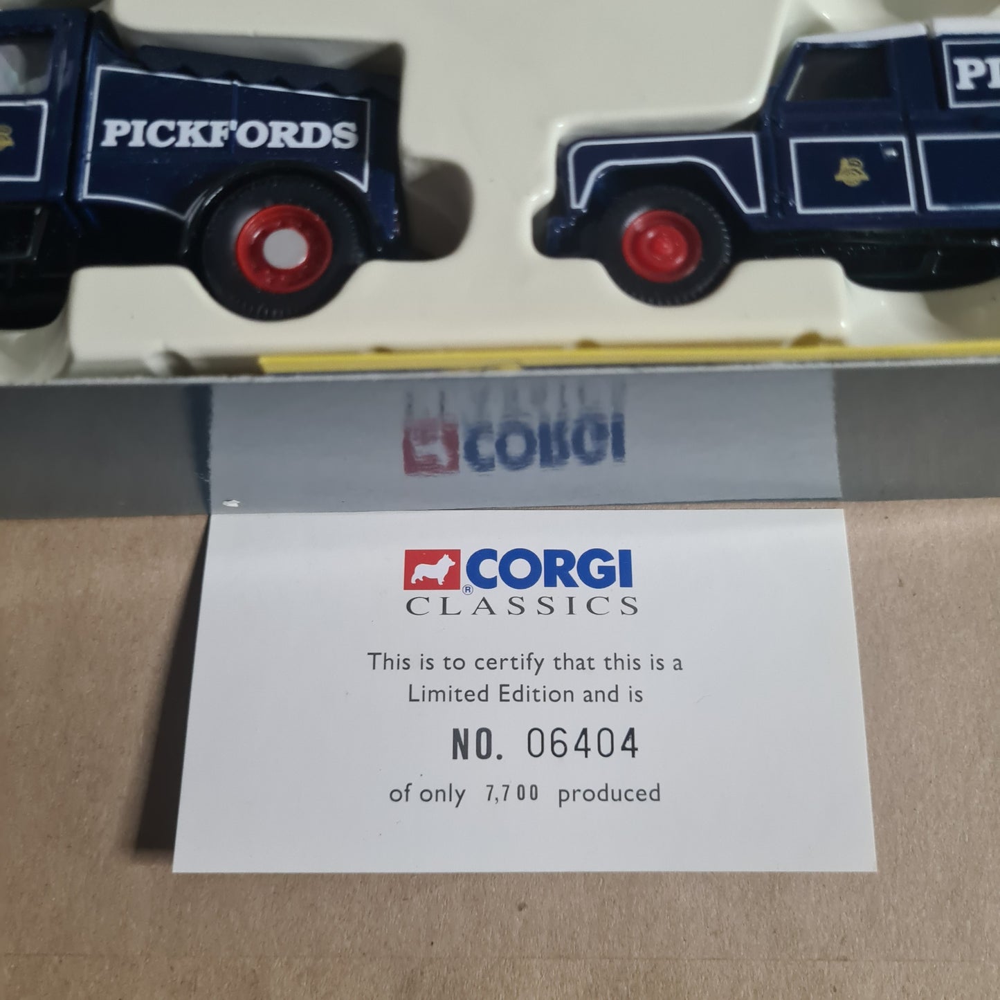 Corgi 16601 Heavy Haulage Pickfords Scammell highwayman & Land Rover set boxed vgc