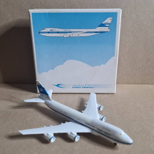 Schabak 1:600 Boeing 747 Kuwait Airways diecast plane 901/119 good boxed