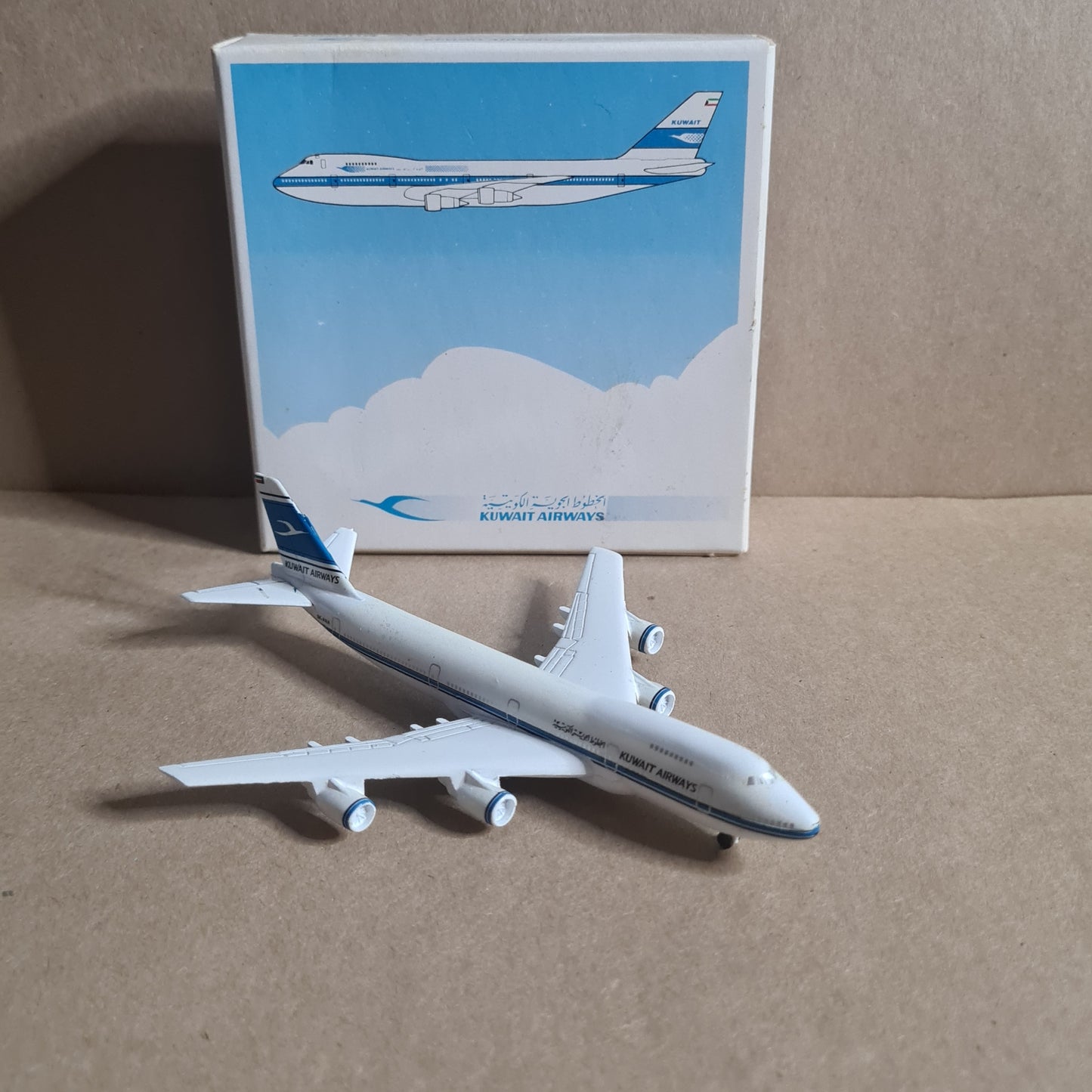 Schabak 1:600 Boeing 747 Kuwait Airways diecast plane 901/119 good boxed