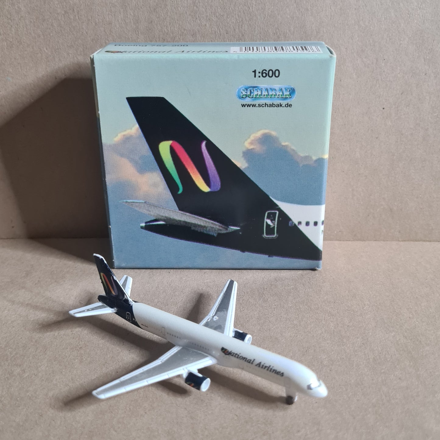 Schabak 1:600 Boeing 757-200 National Airlines diecast plane 908/159 good boxed