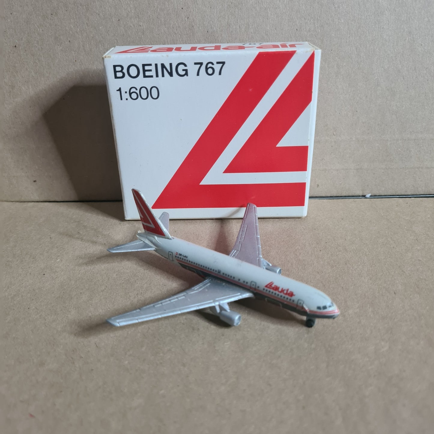 Schabak 1:600 Boeing 767 Lauda Air diecast plane 907/56 fair good boxed