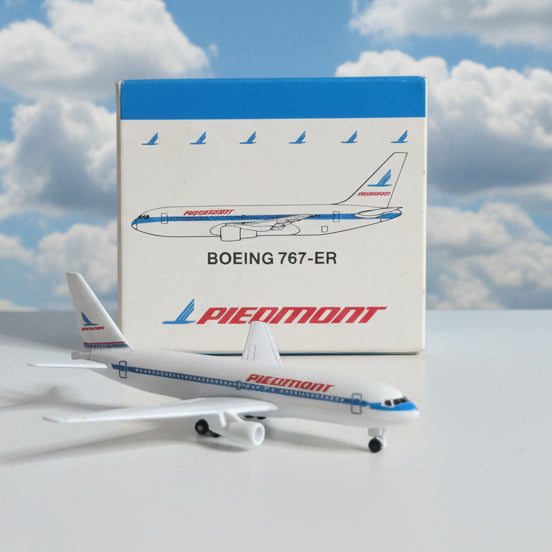 Schabak 1:600 Boeing 767-ER Piedmont diecast plane 907/84 VGC boxed