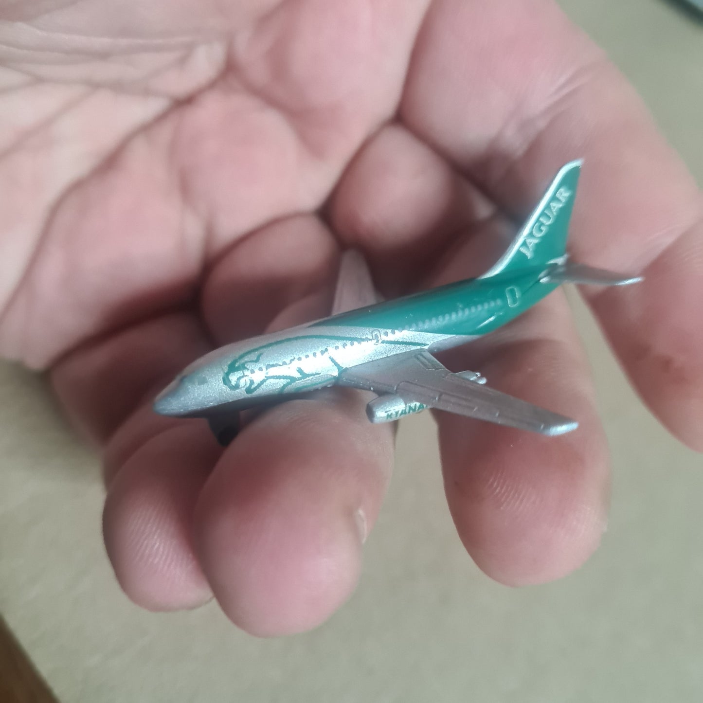 Schabak 1:600 Boeing 737 Ryanair Jaguar diecast plane 905/198 Excellent  boxed