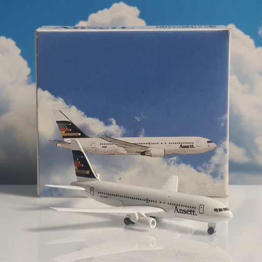 Schabak 1:600 Boeing 767 Ansett  diecast plane 907/67 VGC  boxed