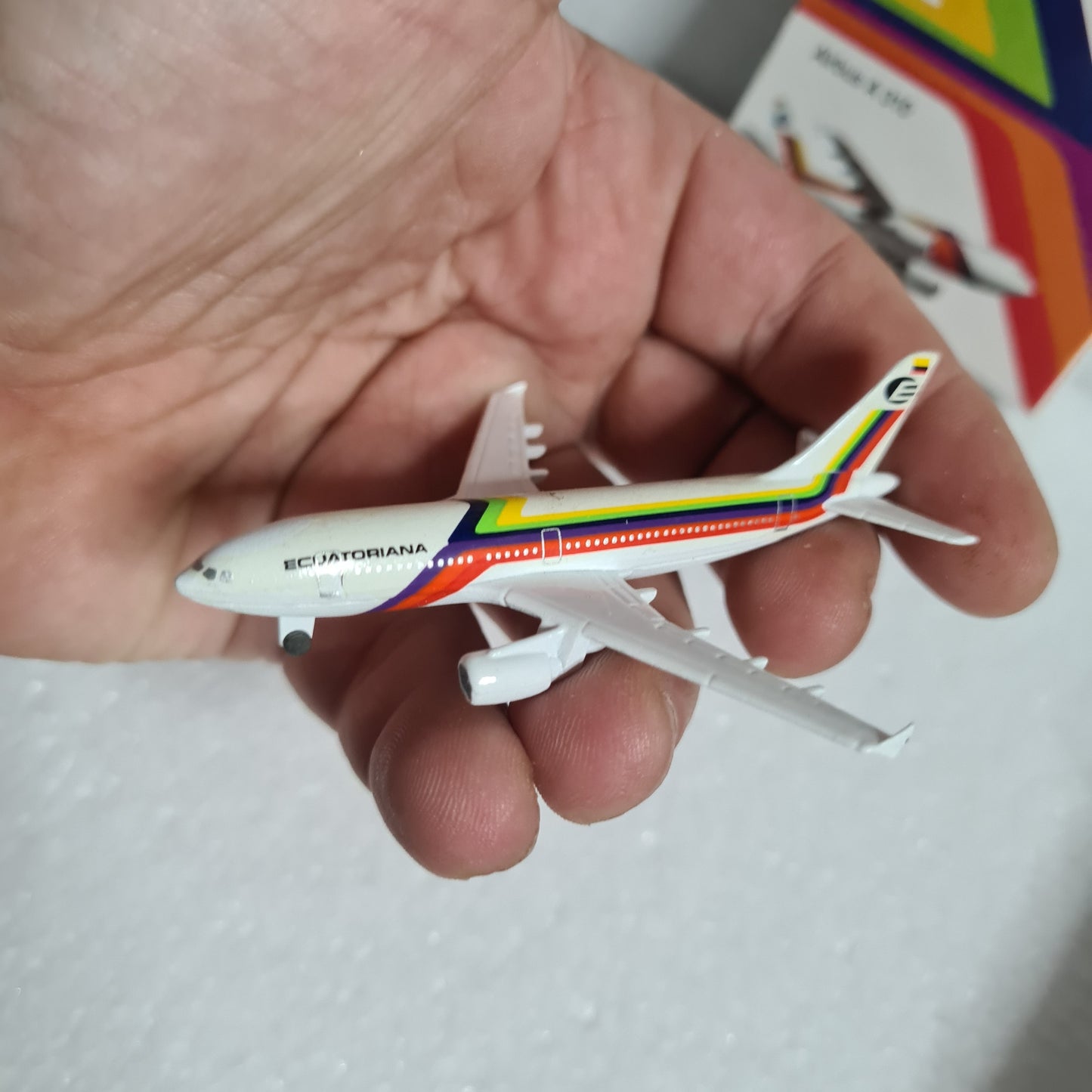 Schabak 1:600 Airbus A-310 ECUATORIANA diecast plane 923/146 VGC  boxed
