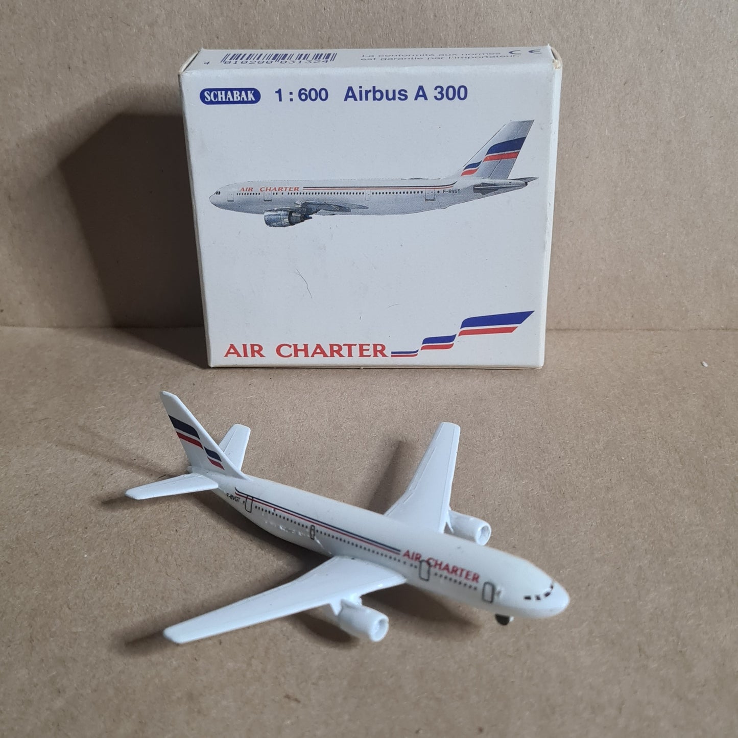 Schabak 1:600 Airbus A-300 Air Charter diecast plane 903/132 VGC boxed