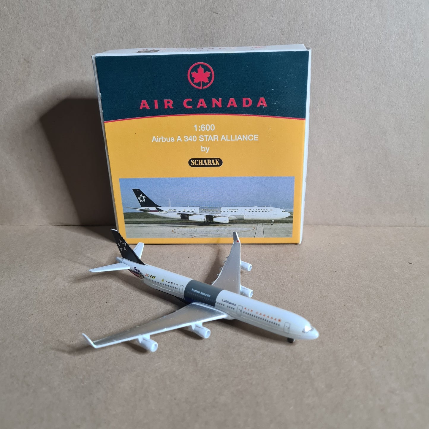 Schabak 1:600 Airbus A-340 Air Canada Star Alliance diecast plane 955/19s VGC boxed
