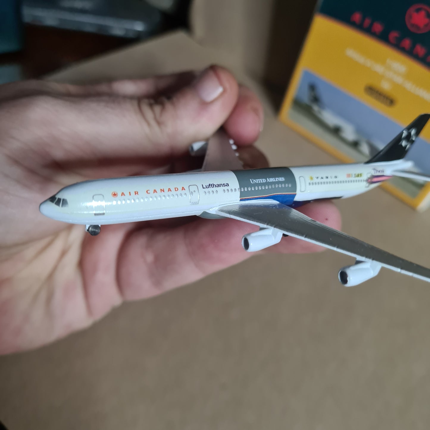 Schabak 1:600 Airbus A-340 Air Canada Star Alliance diecast plane 955/19s VGC boxed