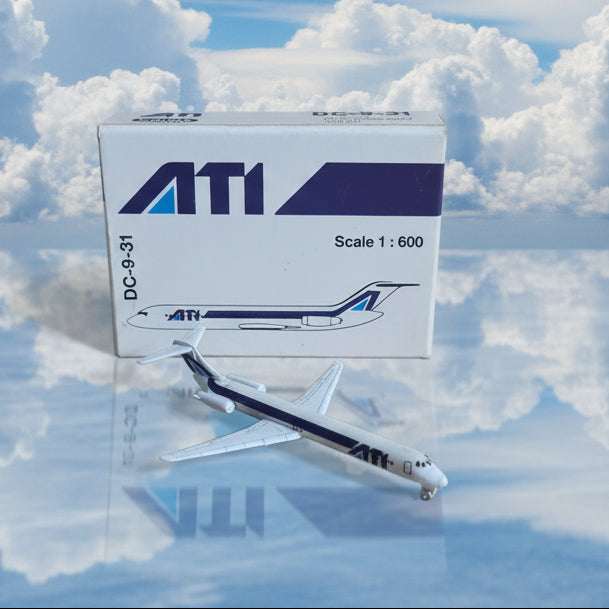 Schabak 1:600 DC-9-31 ATI  diecast plane 924/60 VGC boxed