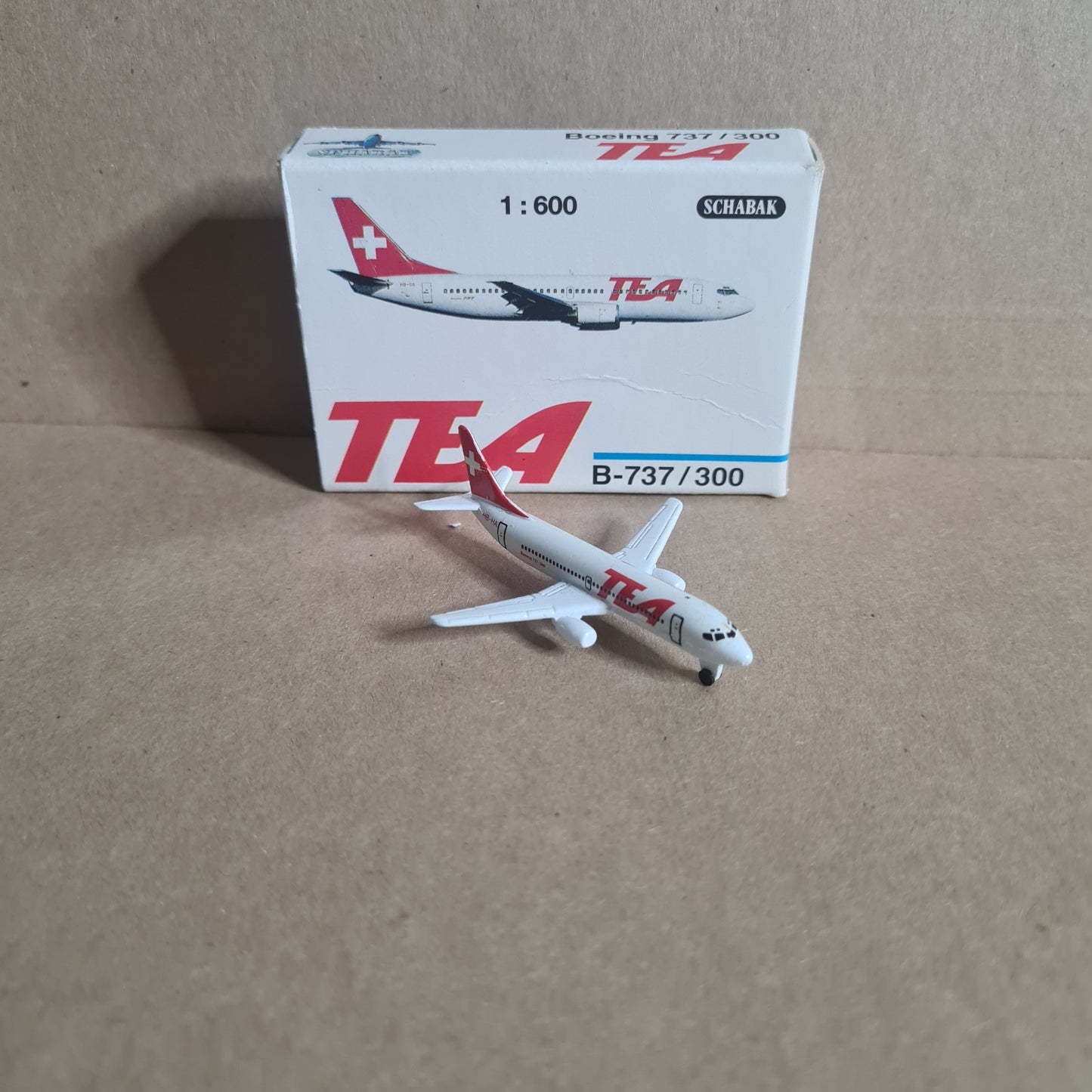 Schabak 1:600 Boeing 737-300 TEA diecast plane 925/123 VGC boxed