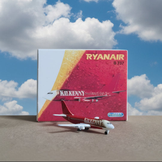 Schabak 1:600 Boeing 737-200 RyanAir Kilkenny  German made diecast plane 905/198k VGC boxed