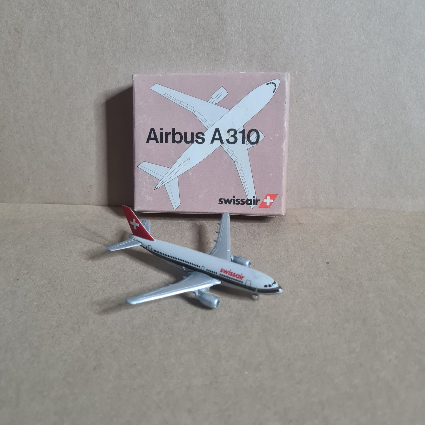 Schabak 1:600 Airbus A-310 Swissair diecast plane 903/4 Fair boxed