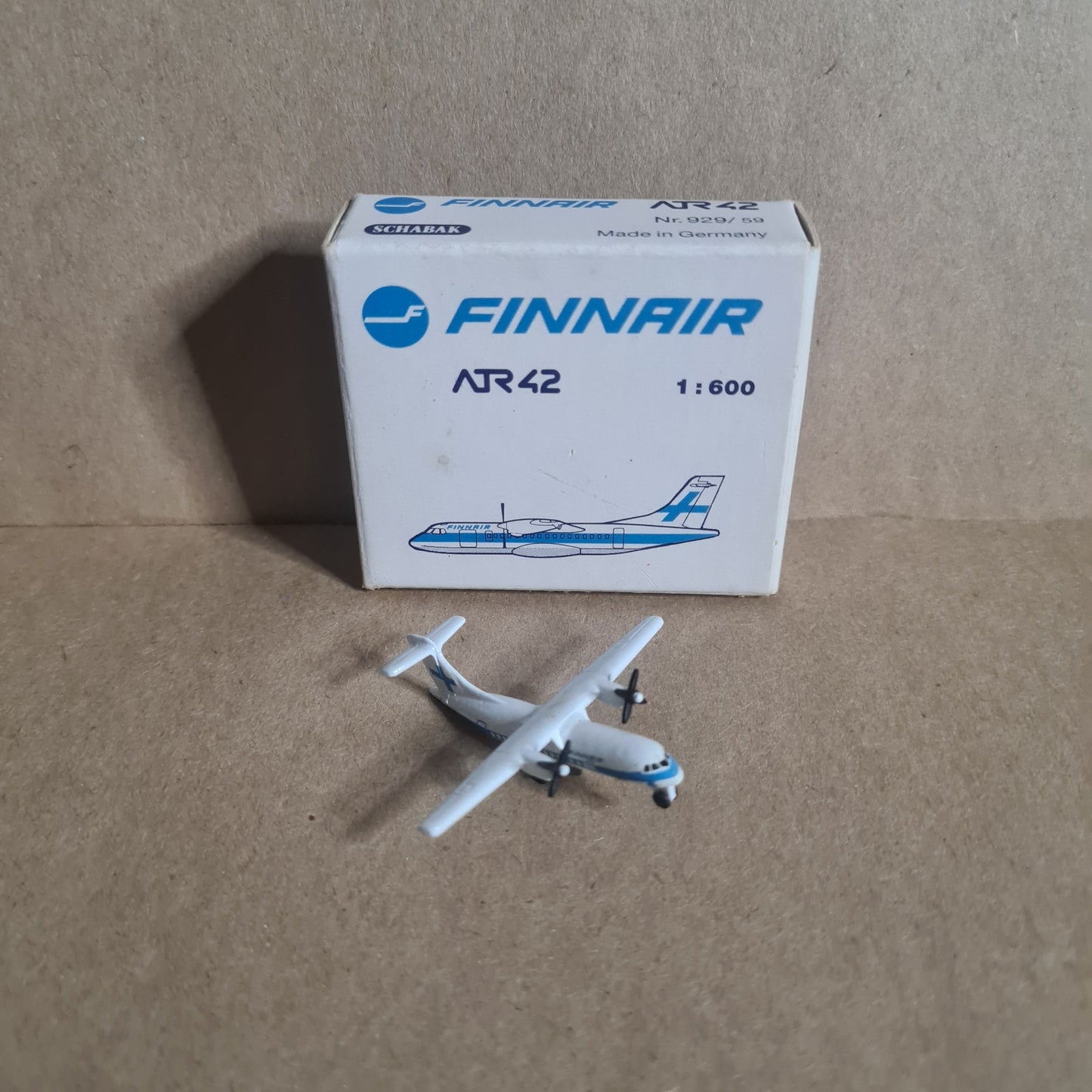 Schabak 1:600 ATR 42 Finnair German Diecast model plane 929/59 VGC Boxed