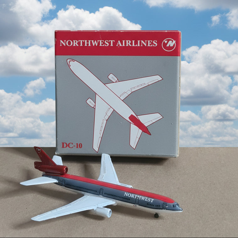 Schabak 1:600 Douglas DC-10 Northwest Airlines diecast model plane 902/37 vgc boxed