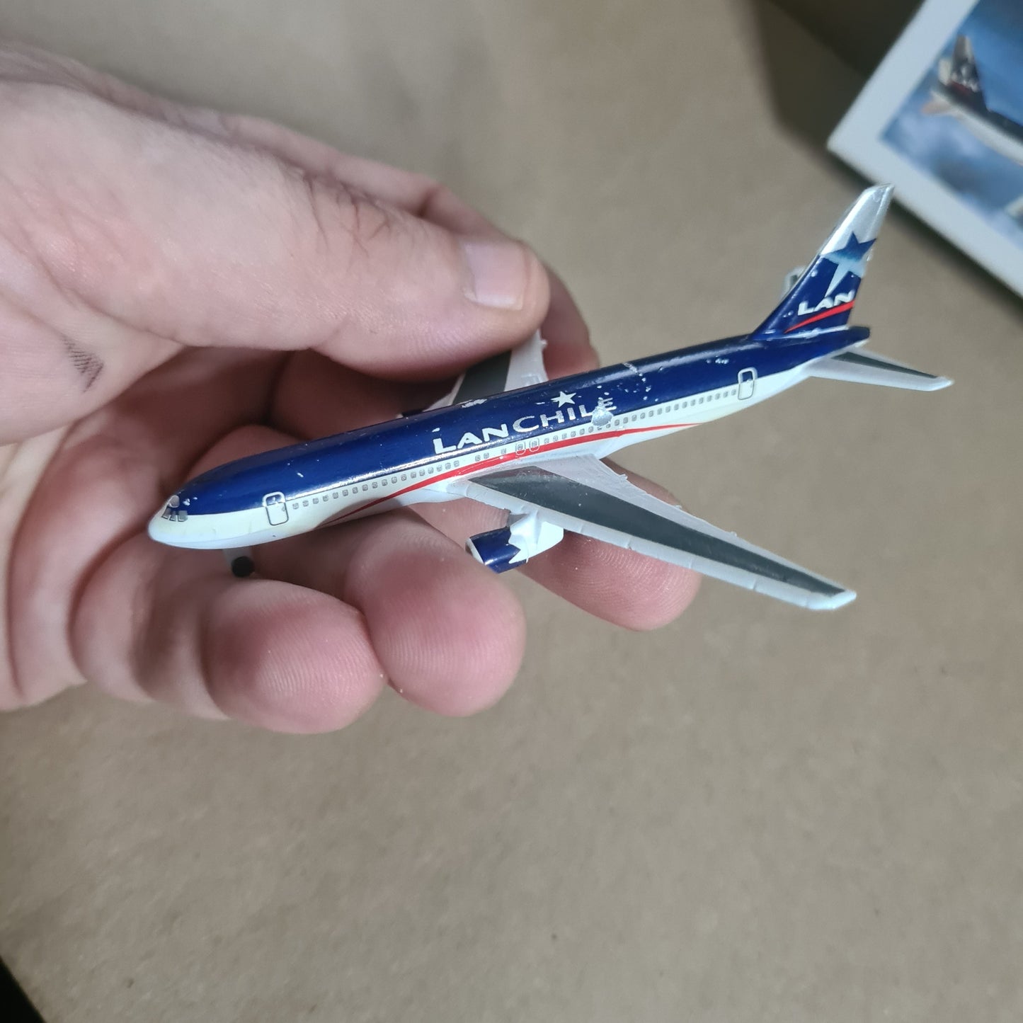 Schabak 1:600 Boeing 767-300 Lanchile diecast model plane 927/95  fair boxed some paint chips