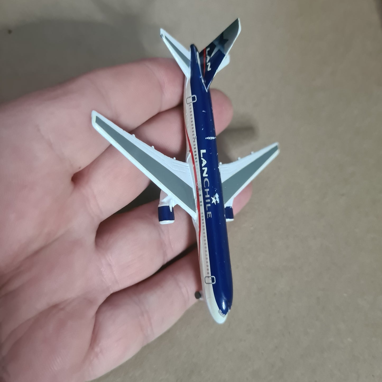 Schabak 1:600 Boeing 767-300 Lanchile diecast model plane 927/95  fair boxed some paint chips