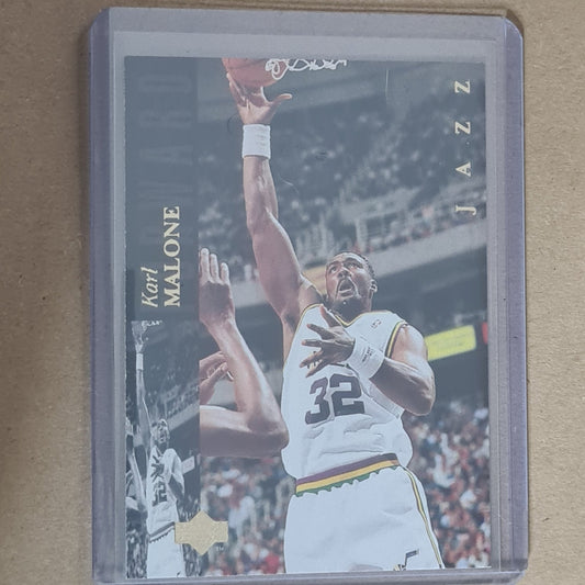 Karl Malone 1994 Upper-Deck #152 NBA Basketball Utah Jazz very good sleeved