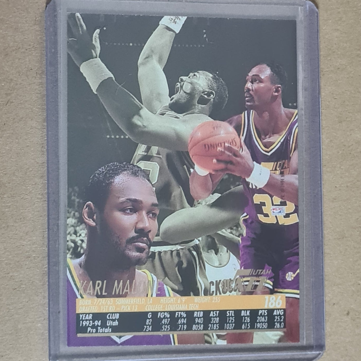 Karl Malone 1994 Fleer Ultra  #186 NBA Basketball Utah Jazz excellent sleeved
